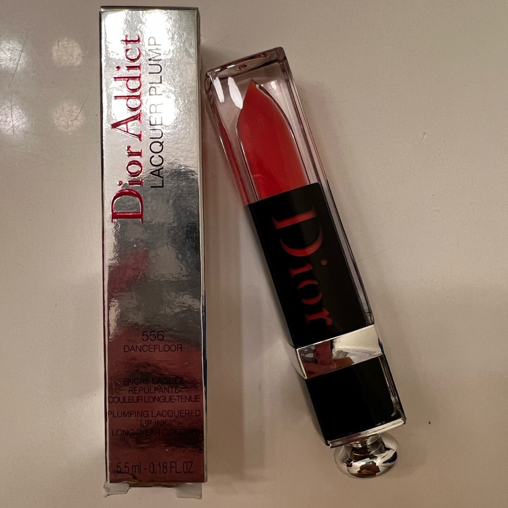 Dior Addict
LACQUER PLUMP 556